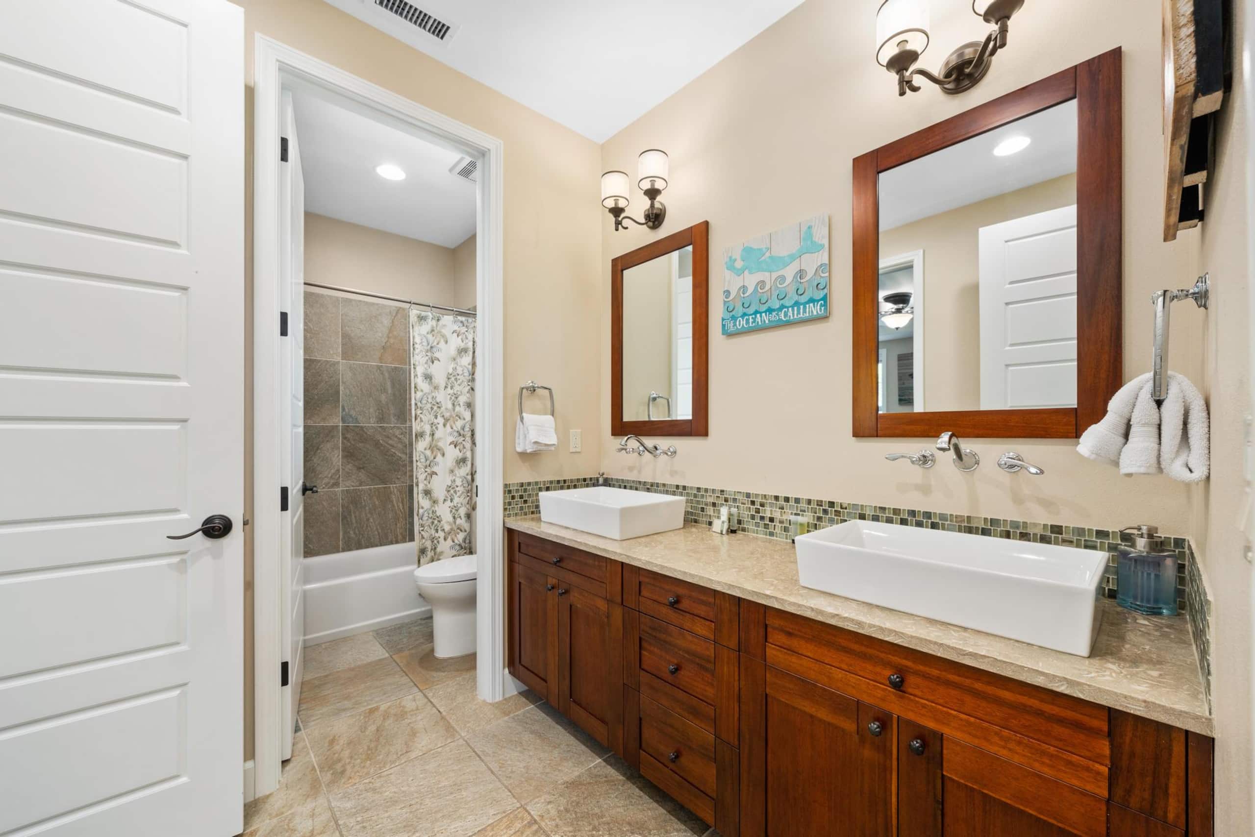 Home in Kailua-Kona · ★4.95 · 3 bedrooms · 4 beds · 2.5 baths - Image 36