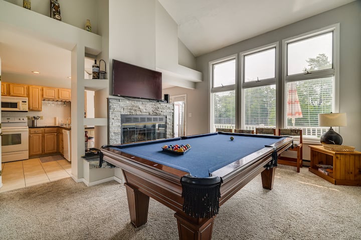 Near Big Boulder Mtn! Home W/ Fireplace & Games - Lake Harmony, PA