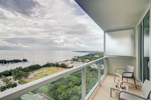 Top performing Airbnb: Direct Bayview 1 bedroom in Grove-parking included in Grove Center