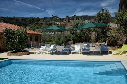 Casa das Laranjeiras (Camellias of Basto)