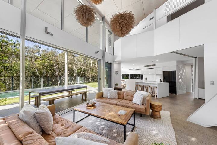 Whitehaven Beach House gallery image 3