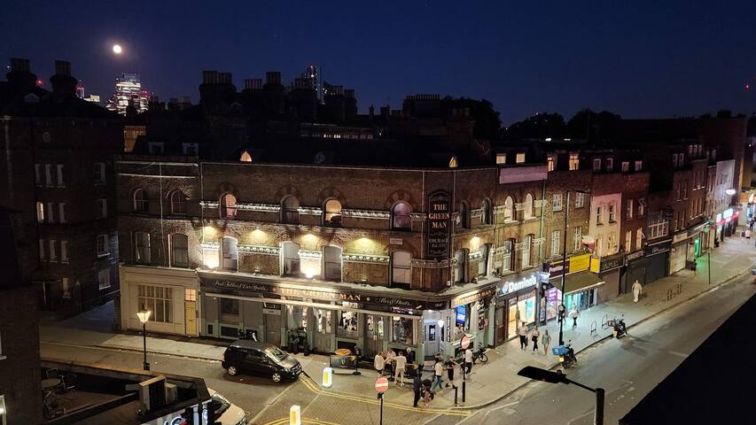 Contemporary Open Plan Penthouse gallery image 5