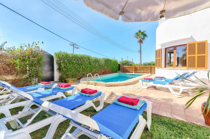 Villa Antonia Sol by Villa Plus gallery image 2