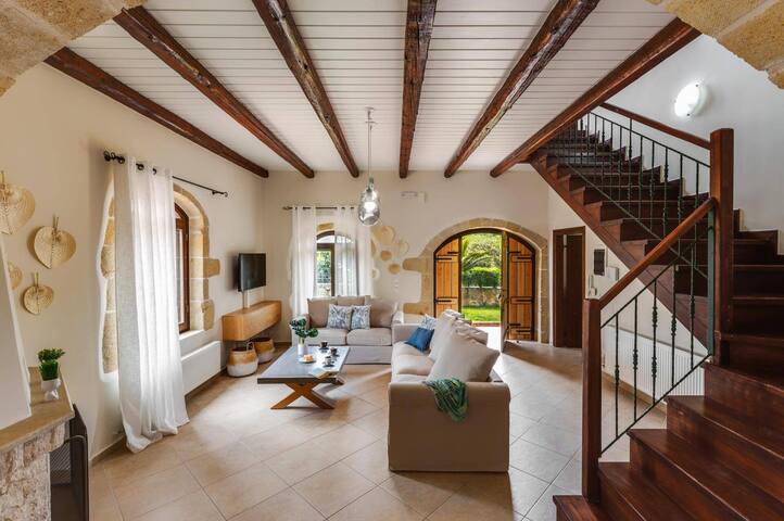 Villa Areti by Villa Plus gallery image 5