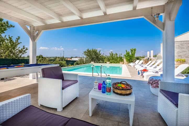 Villa Bella Ostuni by Villa Plus gallery image 3