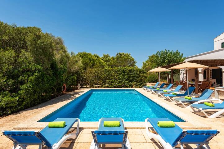 Villa Biniparrell by Villa Plus gallery image 3