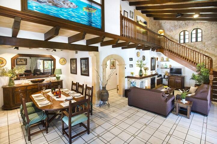 Villa Bon Reco by Villa Plus gallery image 5