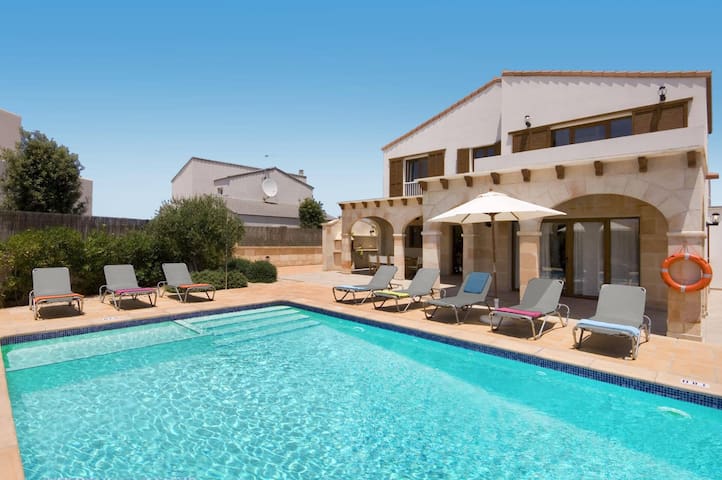 Villa Candela by Villa Plus