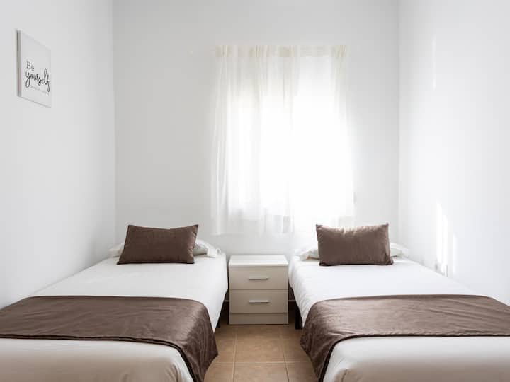 غرفة النوم 2