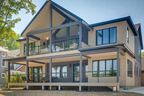 Spacious Michigan Home ~ 6 Mi to Boyne Mountain!