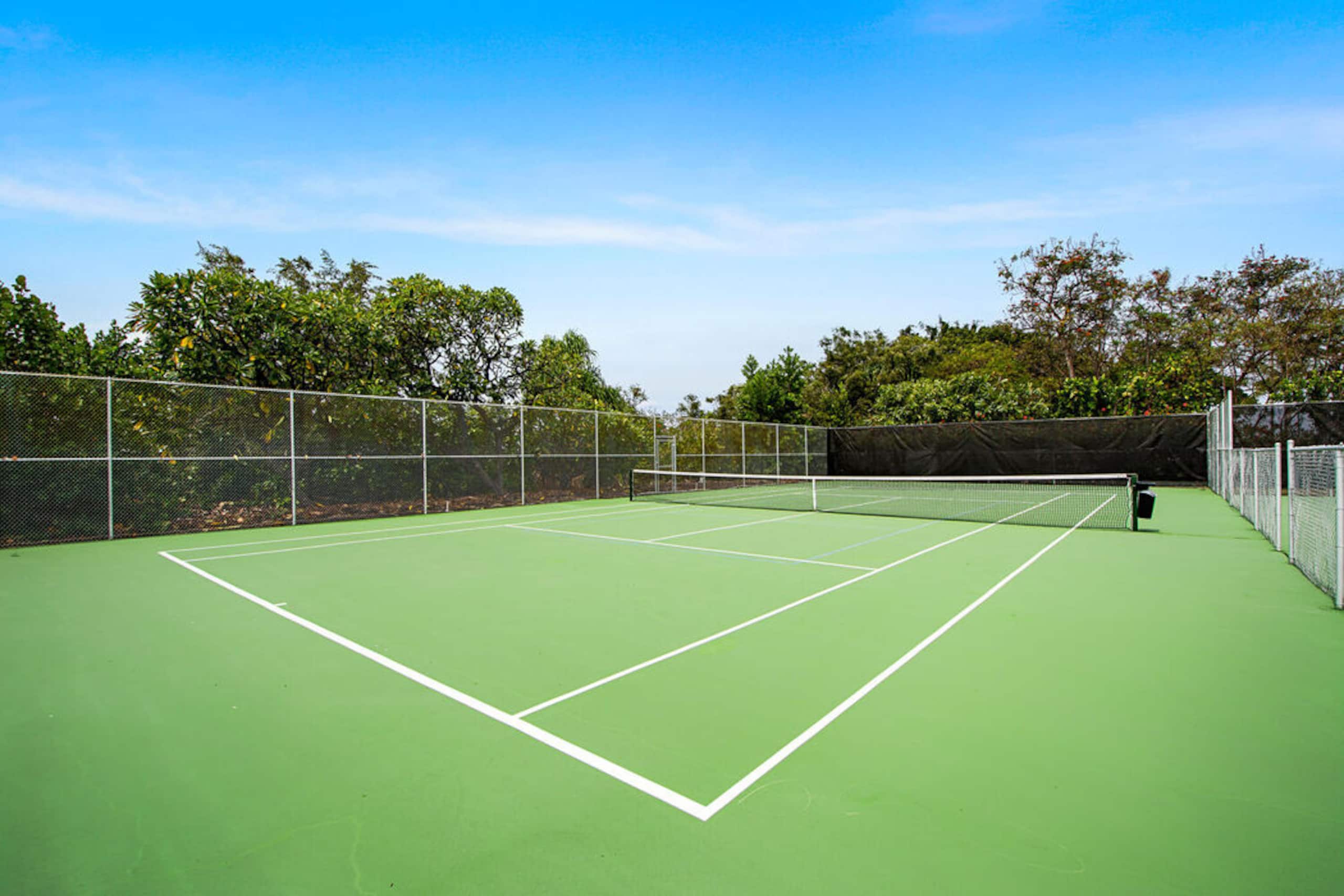 Condo in Kailua-Kona · ★5.0 · 2 bedrooms · 4 beds · 2.5 baths - Image 31