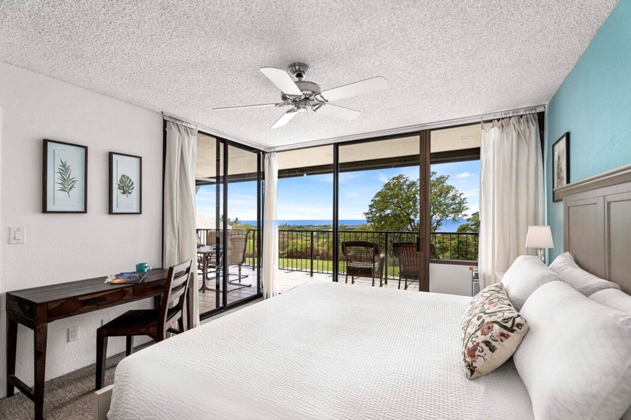 Condo in Kailua-Kona · ★5.0 · 2 bedrooms · 4 beds · 2.5 baths - Image 13