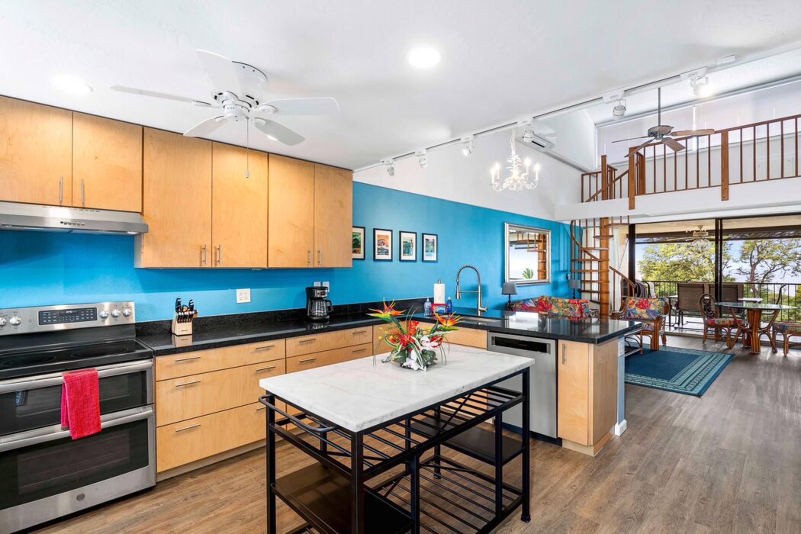 Condo in Kailua-Kona · ★5.0 · 2 bedrooms · 4 beds · 2.5 baths - Image 7