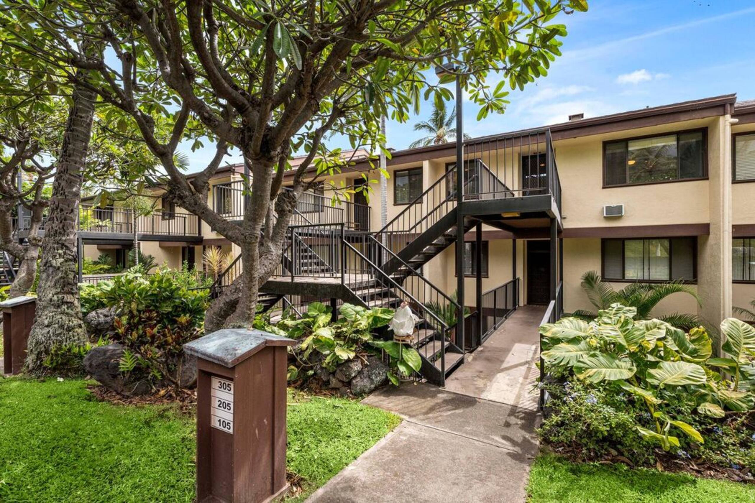 Condo in Kailua-Kona · ★5.0 · 2 bedrooms · 4 beds · 2.5 baths - Image 27