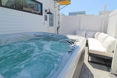 Hot Tub! Beach Block! Rooftop! Steps to Boardwalk!