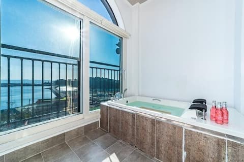 Large room with spa, Room 601 (50 sqm/bedroom 2, large living room, ondol room 1, spa)