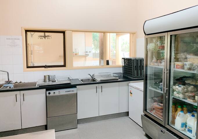 Family Group Lodge – Iluka Retreat – Warrawong gallery image 5