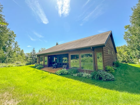 LeAnn Lodge in the Northwoods of Lutsen, MN