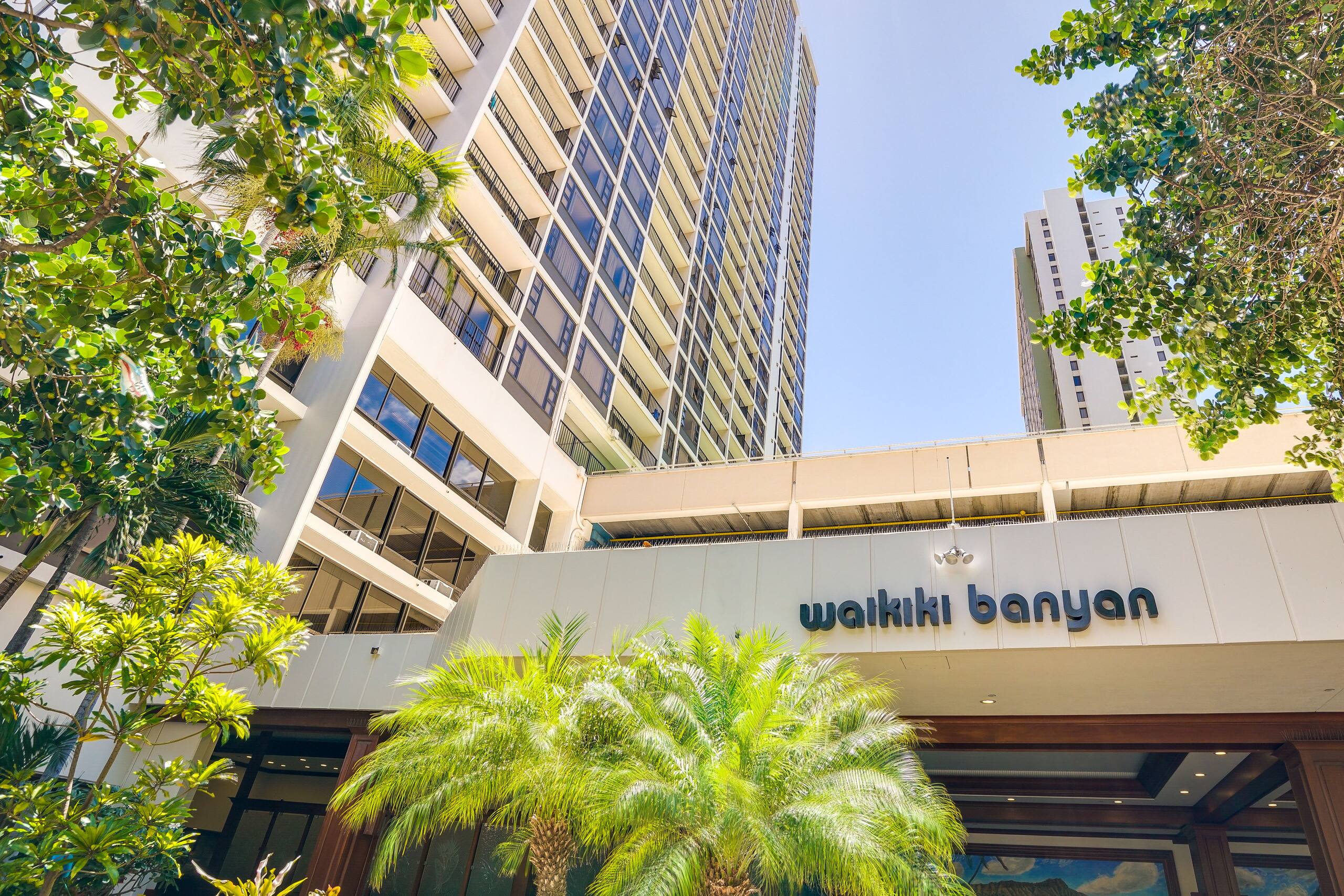 Condo in Honolulu · ★4.13 · 1 bedroom · 2 beds · 1 bath - Image 21