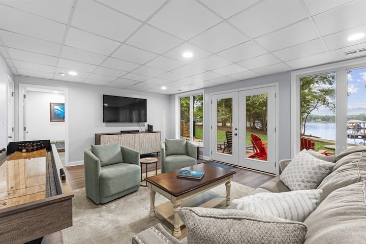 image 24 of 60, Watch TV, play more games, or come and go to the lake.