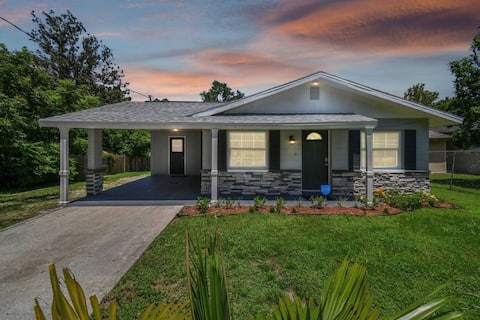 Comfortable Home in Dade City!
