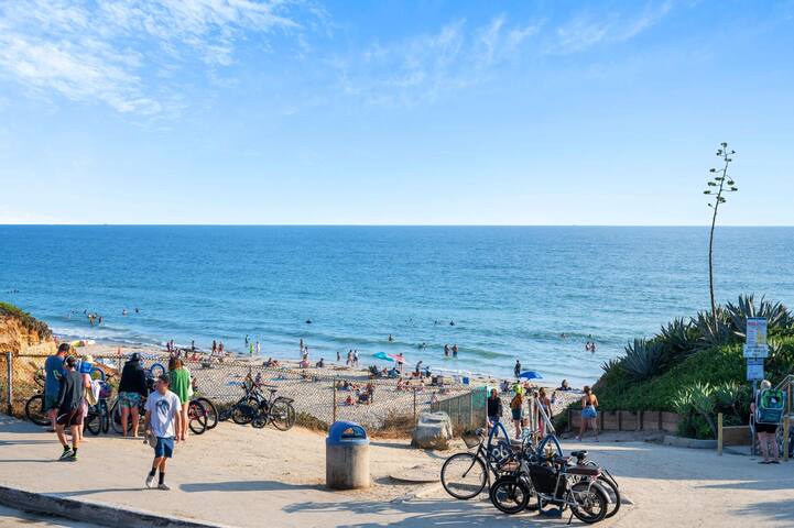 Beachfront Modern | 4BR Terrace with Sunset Views gallery image 2