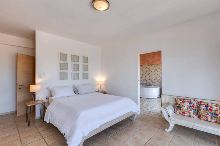 Villa Desire by Villa Plus gallery image 5