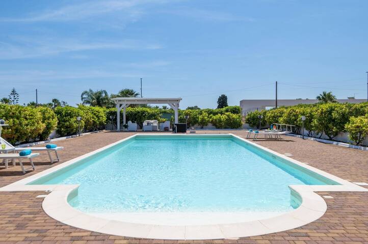 Villa Doriana by Villa Plus gallery image 2