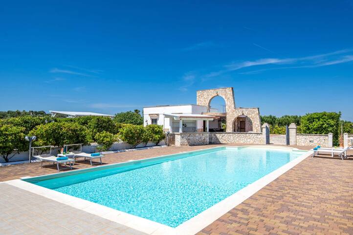 Villa Doriana by Villa Plus