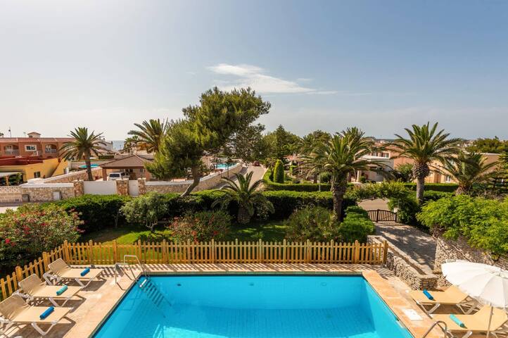 Villa Es Pins by Villa Plus gallery image 4