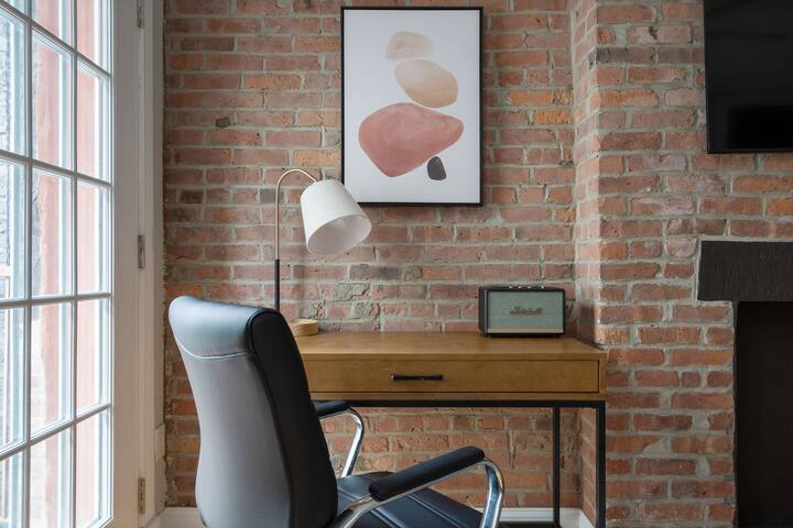 Blueground | East Village, balcony, nr nightlife gallery image 5