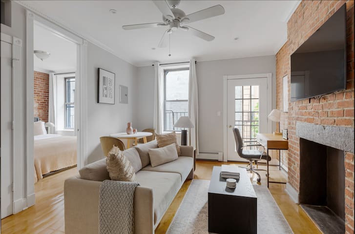 Blueground | East Village, balcony, nr nightlife