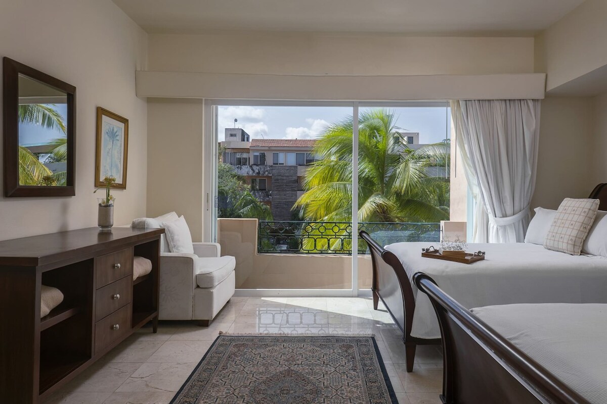 Puerto Aventuras: Apartment in Gran Marina — 3 bedroom vacation rental in Puerto Aventuras