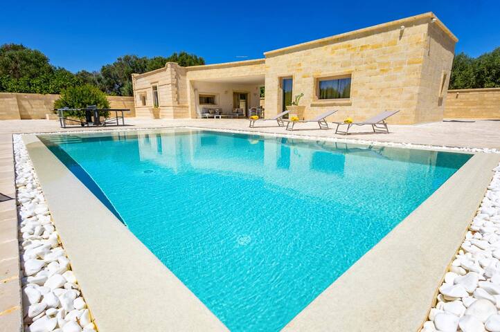 Villa Gea by Villa Plus gallery image 5