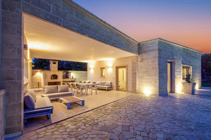 Villa Gea by Villa Plus gallery image 4