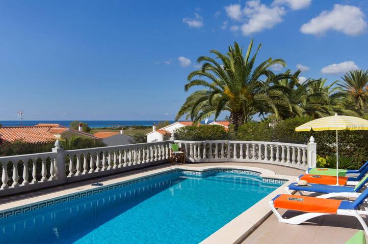 Villa Girasol by Villa Plus gallery image 2