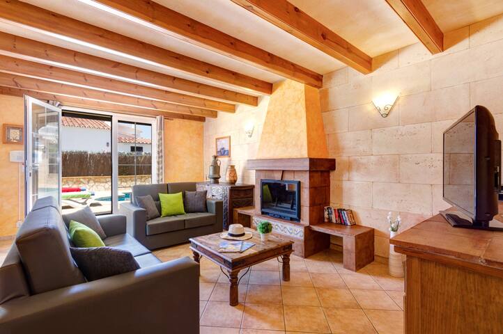 Villa Hegoalde by Villa Plus gallery image 5