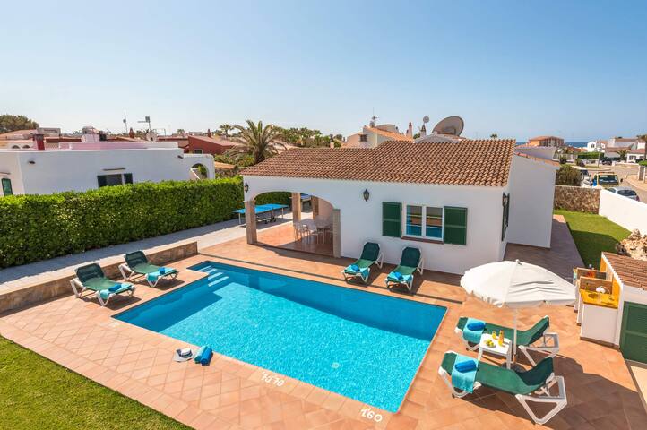 Villa Enrich by Villa Plus gallery image 2