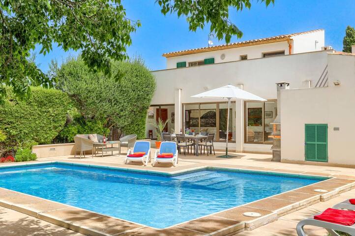 Villa Ignacio by Villa Plus gallery image 5