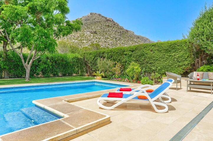 Villa Ignacio by Villa Plus gallery image 2