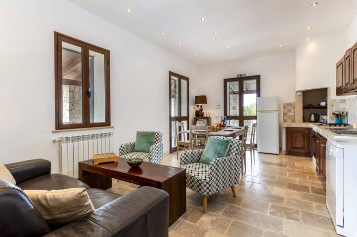 Villa Iolanda by Villa Plus gallery image 5