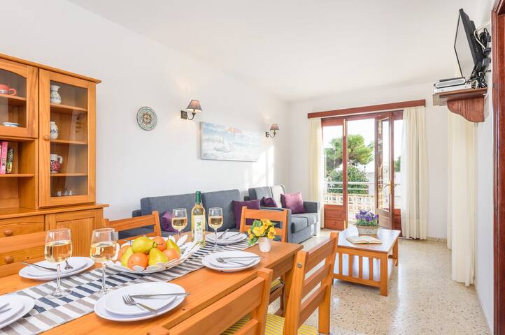 Villa Imogen by Villa Plus gallery image 5