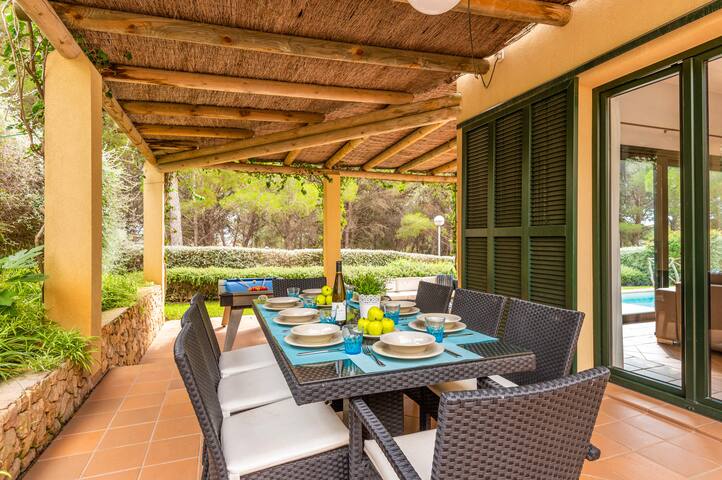 Villa Julietta by Villa Plus gallery image 4