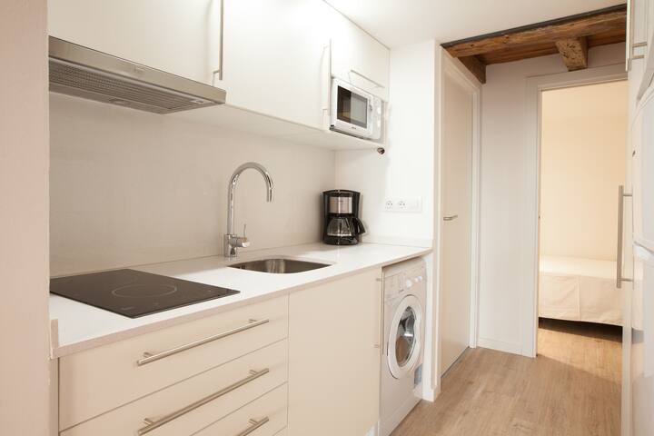 Exquisite duplex in the city center gallery image 5