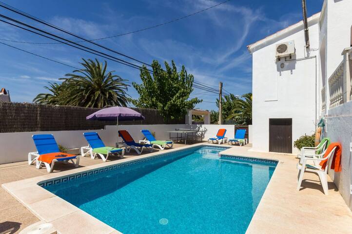 Villa Karenessa by Villa Plus gallery image 5