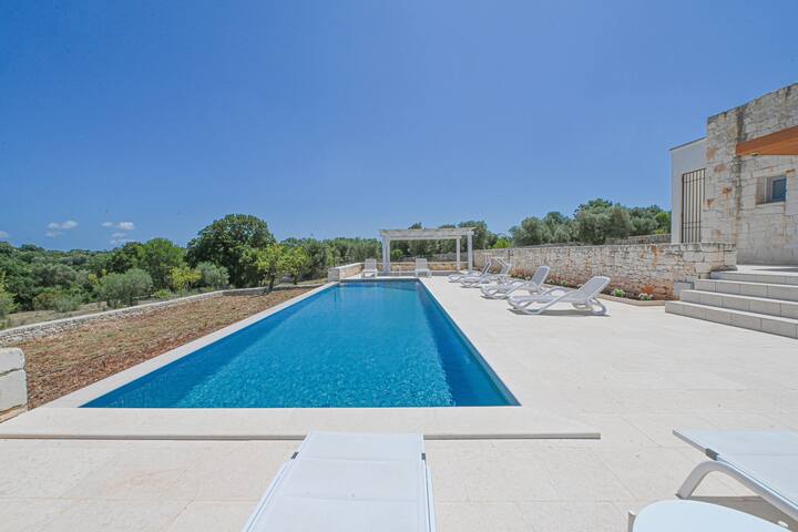 Villa Antares con Piscina gallery image 3
