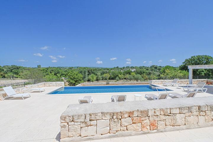 Villa Antares con Piscina gallery image 2