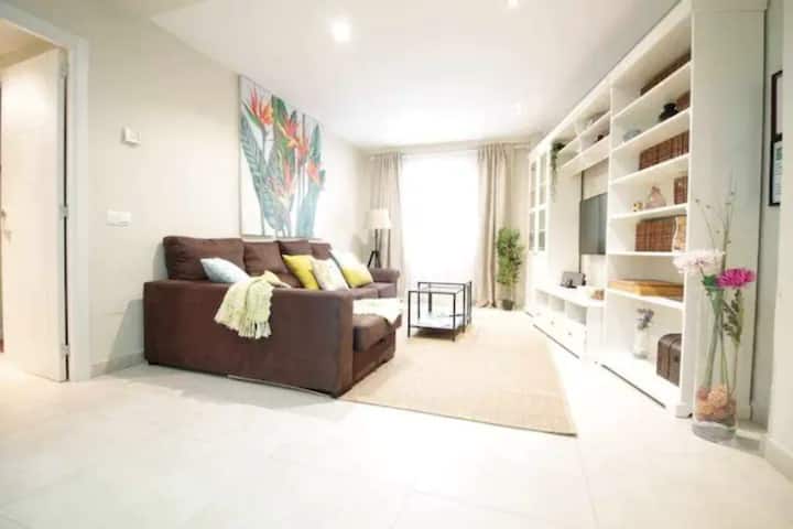 Spacious Apartment Near The Cathedral - Málaga