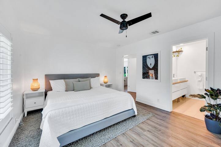 Centrally Located | Heated pool | Oasis Key gallery image 3