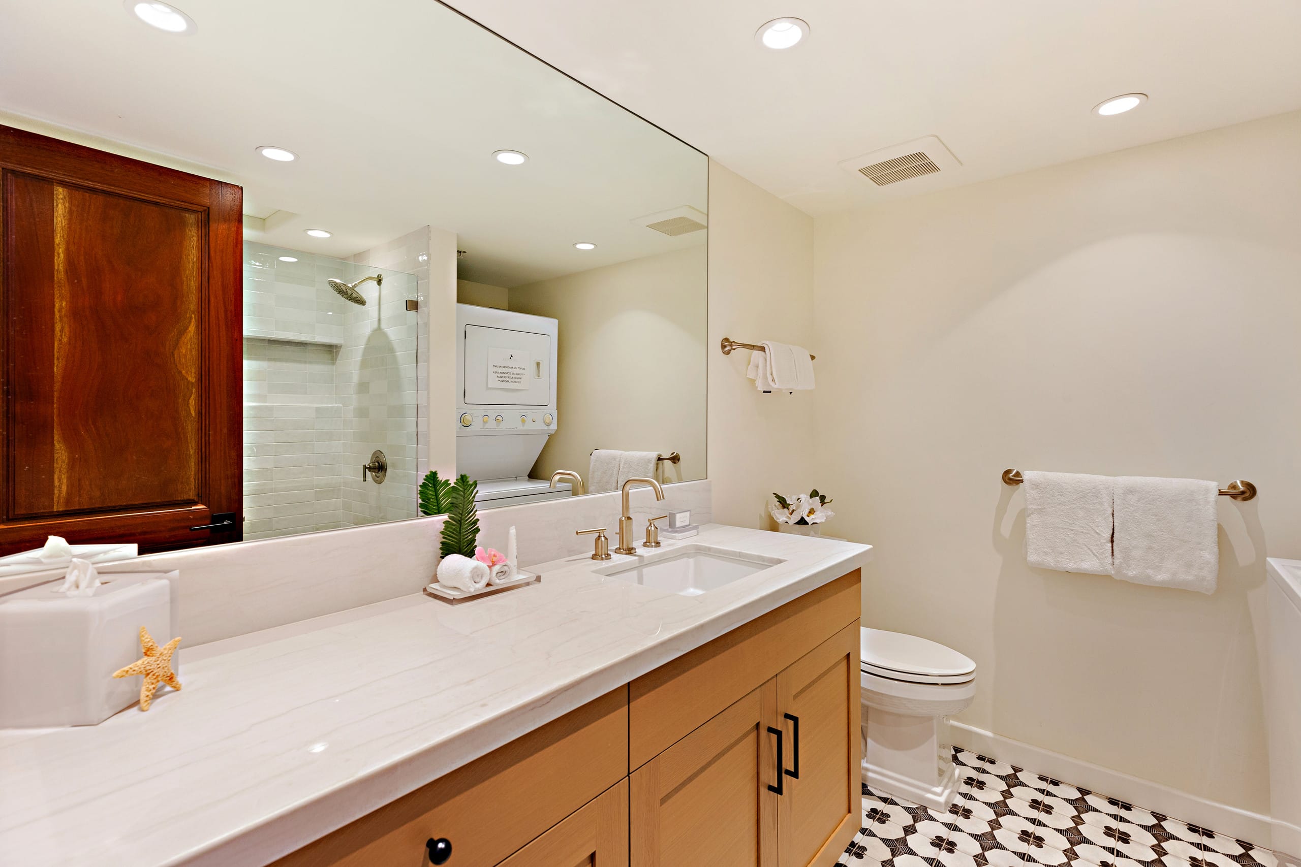 Condo in Lahaina · ★4.0 · 2 bedrooms · 2 beds · 2 baths - Image 19